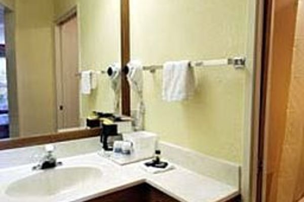 Hotel TRAVELODGE LAKE PARK VALDOSTA (Lake Park)